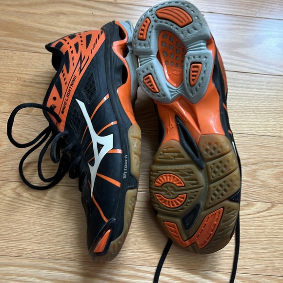 Mizuno volleyball shoes - Picture 5 of 6